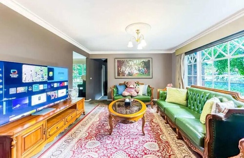 Park Orchards House | Pride Leisure Tudor House