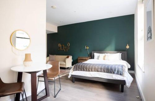 Downtown Boston Apartment | Prime Boston Fidi L Shaped Studio