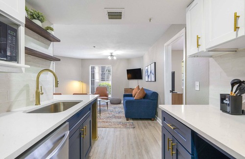 Garden Hills Apartment | Prime Buckhead Chic Condo in Atlanta