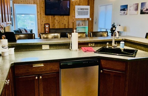 Clymer Condo | Prime Location! Next to Main Lodge, Mountain&Summer Adventures. 3Bed&3Full Bath.