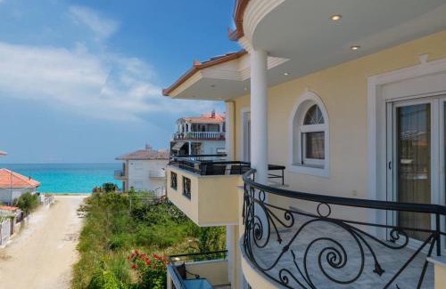 Asprovalta Villa | Prime Luxury Villa beach front