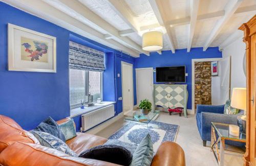 Tealby House | Primrose Cosy Cottage