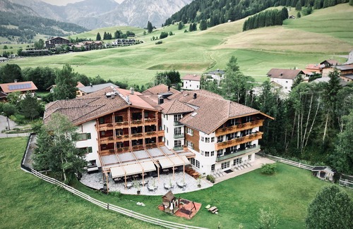 Tannheim House | Primrose - Hotel Bogner Hof