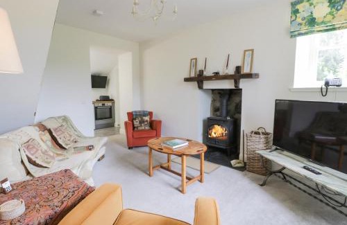 Thornhill House | Prince's Cottage