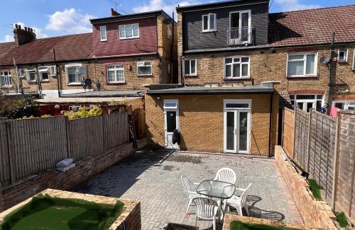 Palmers Green Apartment | Princes 6HN