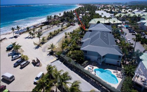 Orient Bay House | Princess Manon Beachfront Ocean view Orient Bay