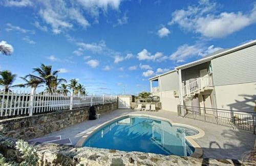Orient Bay House | Princess Manon Beachfront Ocean view Orient Bay