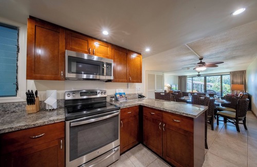 Princeville Hotel | Princeville's Best-Kept Secret! 2 Spacious Units, Swimming Pool, Full Kitchen!