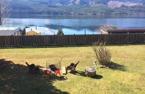 Youbou House | Pristine Cowichan Lake! Sun all day with covered deck!