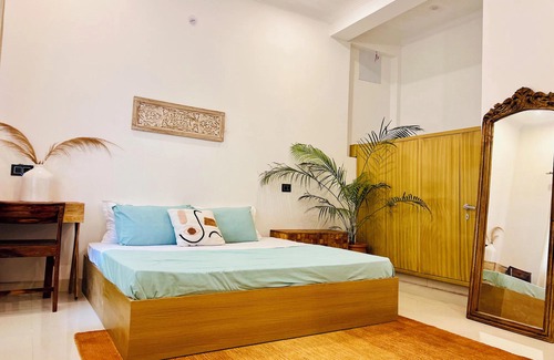 Tapovan Apartment | Prithvi Hotel Rishikesh - Aesthetic Quite Rooms With Smart TV, AC, WiFi and free airport pickup for