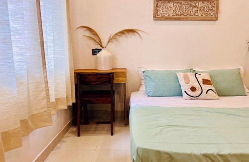 Tapovan Apartment | Prithvi Hotel Rishikesh - Aesthetic Quite Rooms With Smart TV, AC, WiFi and free airport pickup for