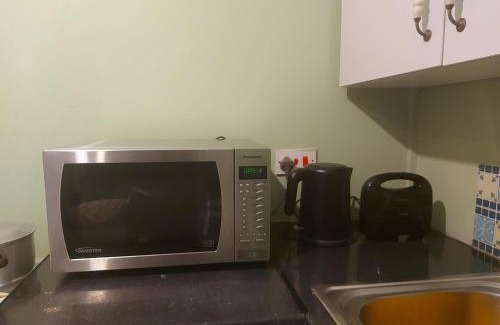 Birmingham Apartment | Private 1 Bed Flat Near The Aston Villa Park