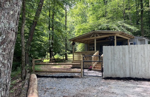 Rutherfordton Cabin | Private 1BR Cabin With Fenced In Dedicated Yard