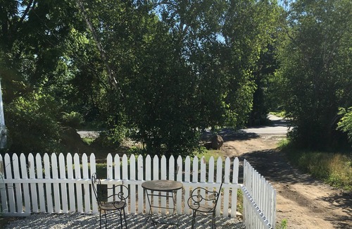 Newbury Apartment | Private 2 Bedroom Apartment Close To Newburyport, Beaches And Marshes!