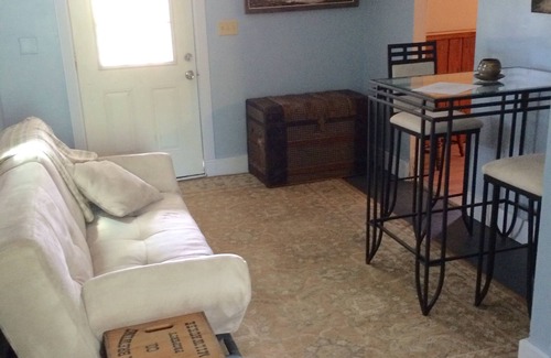 Newbury Apartment | Private 2 Bedroom Apartment Close To Newburyport, Beaches And Marshes!