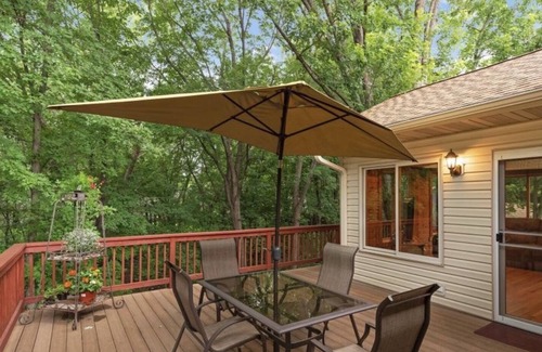 Blaine House | Private 5 bd home perfect for large families!