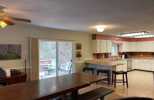Idaho Springs Cabin | Private 5 Bedroom Cabin w/Fireplace, & Treehouse.