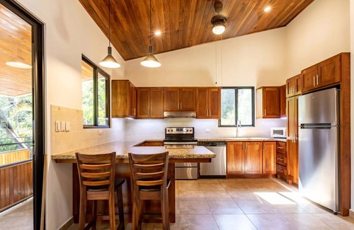 Garabito House | Private and Cozy