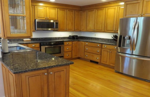North Chatham House | Private and pet friendly with expansive back deck