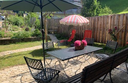 Brunnadern Apartment | Private Apartment in Guesthouse Rosalie