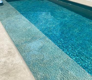 Alfredo V. Bonfil Apartment | Private Apartment with 2Rooms, pool & picnic area
