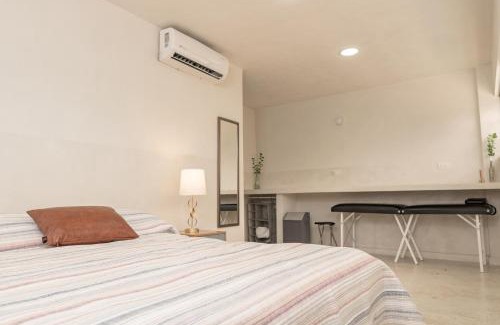 Alfredo V. Bonfil Apartment | Private Apartment with 2Rooms, pool & picnic area
