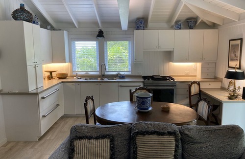 Man O War Cay Cottage | Private Bahamian Paradise