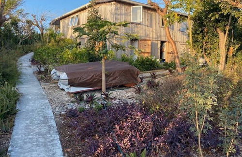 Man O War Cay Cottage | Private Bahamian Paradise
