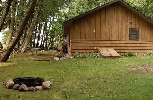Pelican Lake House | Private Cabin on South Shore Pelican Lake
