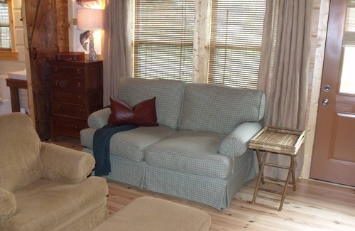 Elizabethton Cabin | Private cabin on Watauga River