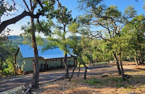 Canyon Lake House | Private Cabin with Amazing Hilltop Views of Sunrise, Sunset and Wildlife & Hot Tub