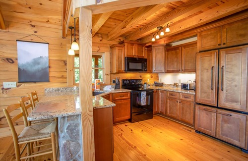 Lenoir Cabin | Private Cabin with Appalachian Mountain Views