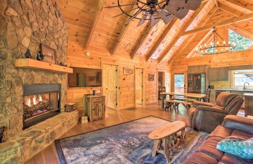 Mineral Bluff House | Private Cabin with Furnished Porch on Less Than 3 Acres!