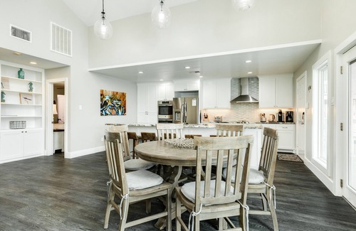 Isla Del Sol House | Private Canal Home w/2 Living Areas, Easy Bay Access & POOL