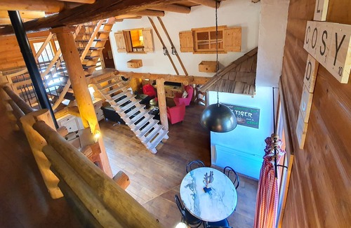 Le Bourg-d'Oisans House | Private Chalet ★ Jacuzzi ★ Billiards ★ Sauna ★ BBQ ★ PingPong ★ Massage