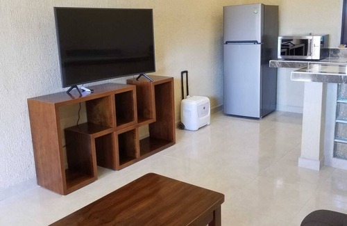 Salinas Apartment | Private Comfortable Apartments 5min from Supermarket & Marina