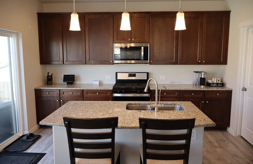 Colorado Springs House | Private Corner Lot w/Hot Tub on Cul-de-sac w/Large Backyard & Mountain Views