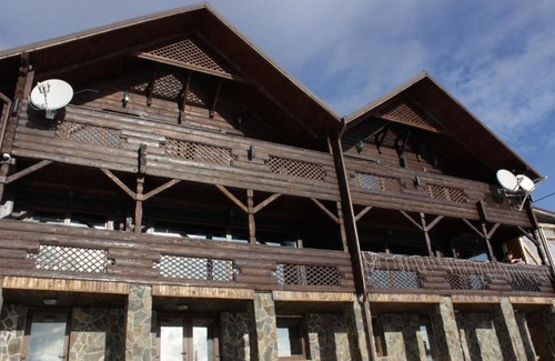 Polyanytsya House | Private Cottage 375