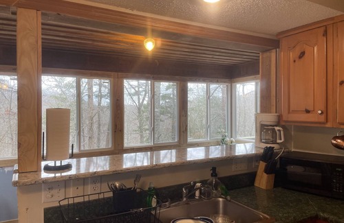 Sloans Valley Cabin | Private Cottage at Lake Cumberland Resort- a gated lakefront Community