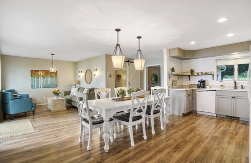 Oden House | Private Cottage on Crooked Lake