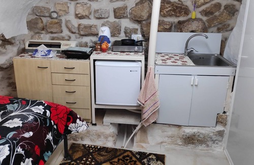 Bethlehem Apartment | Private Cozy Studio in the heart of Bethlehem Old City