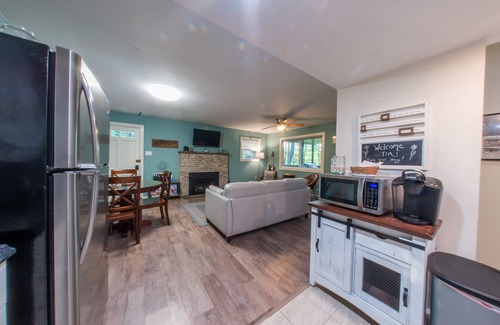 Cambra House | Private Creekfront-fish-Kayaks,campfire,decks, well known trout stream, privacy