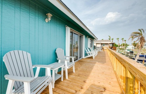 Key Allegro House | Private Dock Charming and Spacious Rockport Abode!