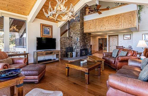 Steamboat Springs House | Private Estate Perfect for Large Groups (16+)