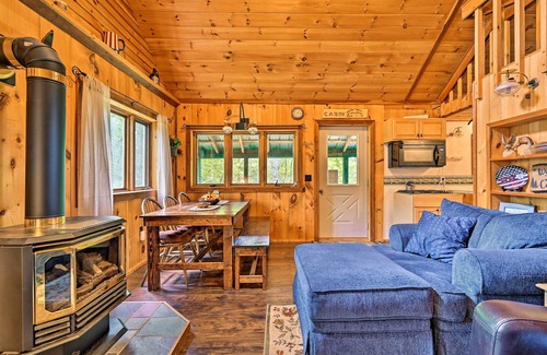 Granby Cabin | Private Granby Cabin - 14 Miles to Burke Mtn!