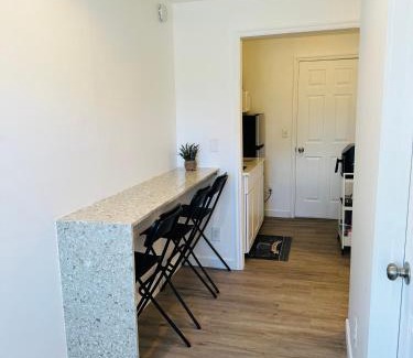 West Jordan House | Private Green Room West Jordan