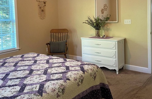 Havana House | Private guest house that’s minutes to downtown Tallahassee. Clean and quiet.