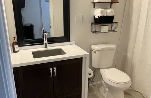 Miramar Apartment | Private Guest Suite close to Hard Rock Stadium/Casino and the beaches
