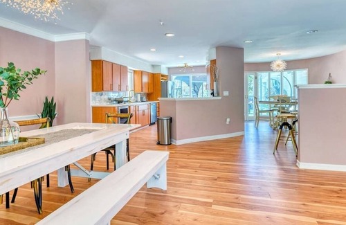 Stroudsburg Villa | 🔥 Private Heated Indoor Pool | Hot Tub