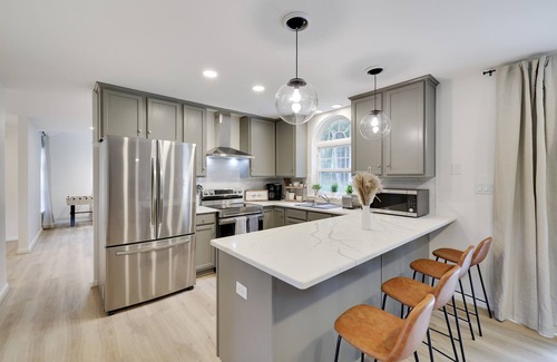 Blakeslee House | Private Heated Pool-Walk to Lake-Game Room-FirePit